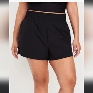 Old Navy, High-Waisted StretchTech Shorts - 4-inch inseam XL, Black